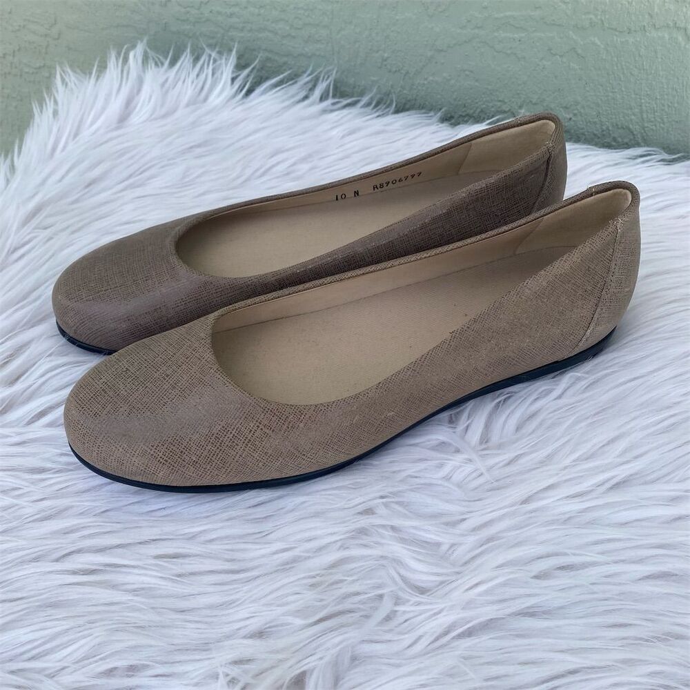 SAS Women's Ballet Flats Size 10 N Tan Leather Slip-On Casual Shoes